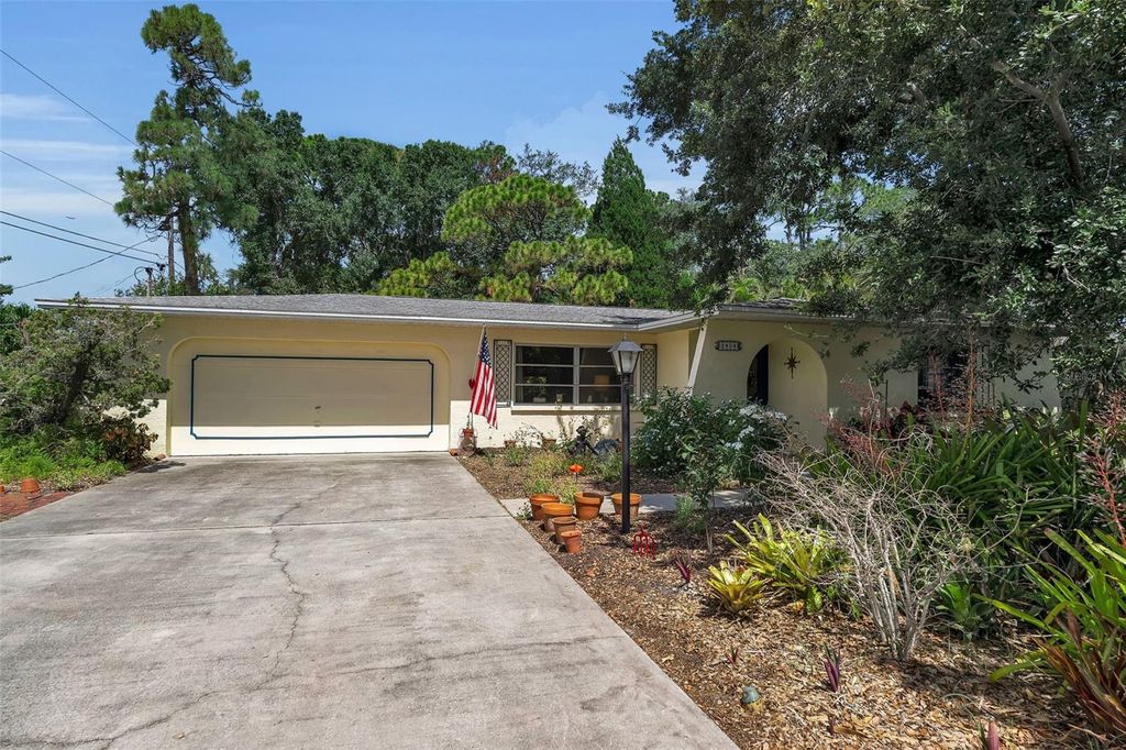 Image 16 of property listing at 1808 49TH STREET W, Bradenton, FL 34209