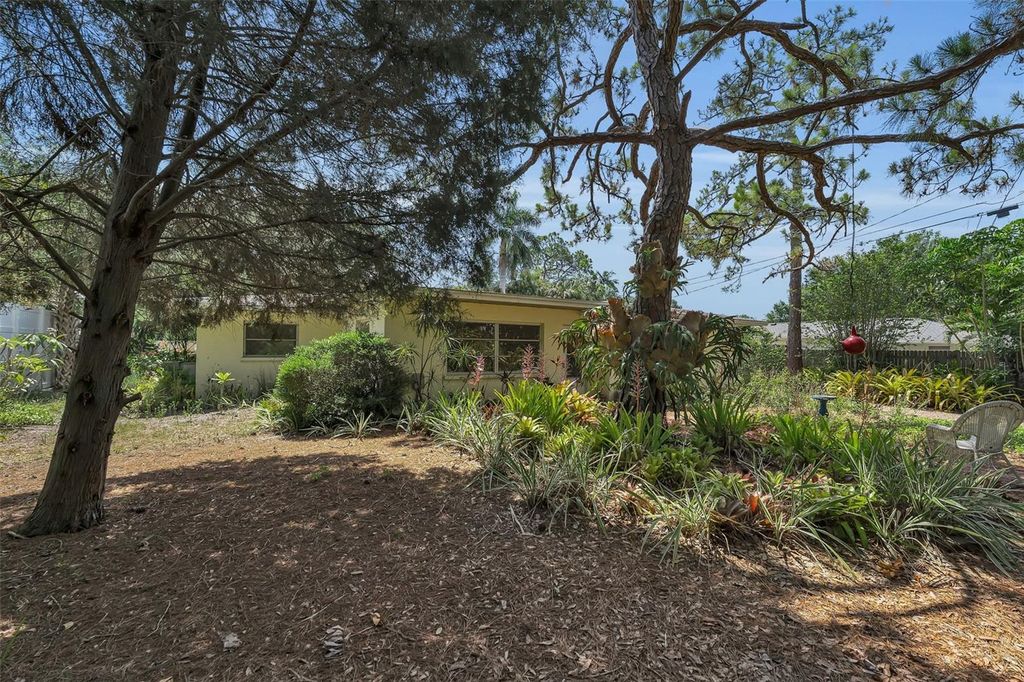 Image 26 of property listing at 1808 49TH STREET W, Bradenton, FL 34209