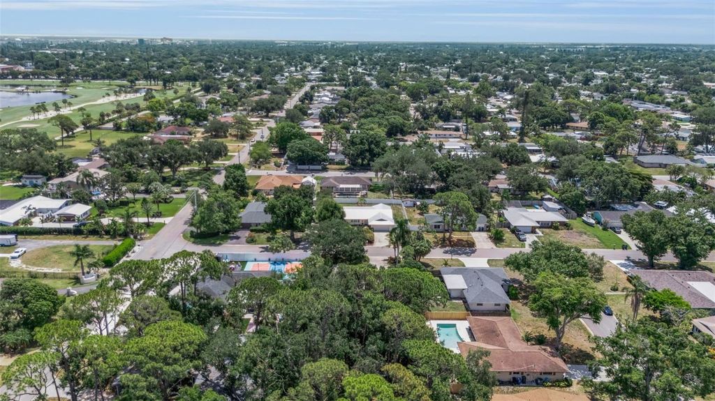 Image 8 of property listing at 1808 49TH STREET W, Bradenton, FL 34209