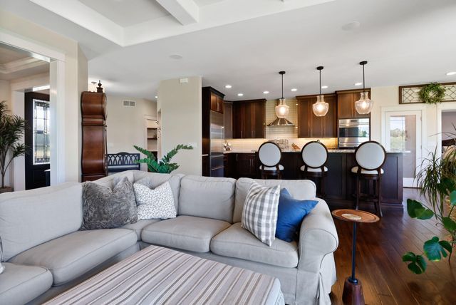 1108 N 350 E, Chesterton, IN 46304