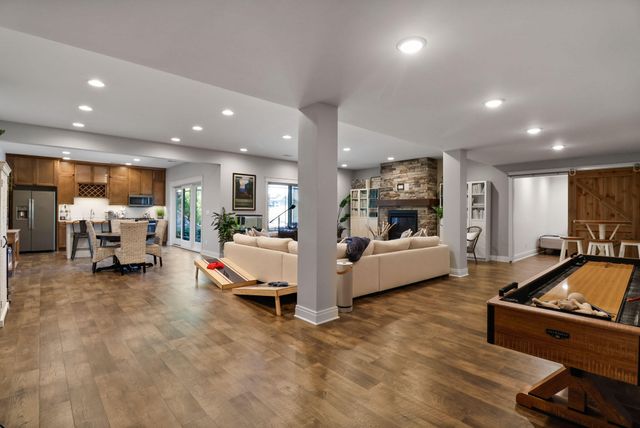 1108 N 350 E, Chesterton, IN 46304