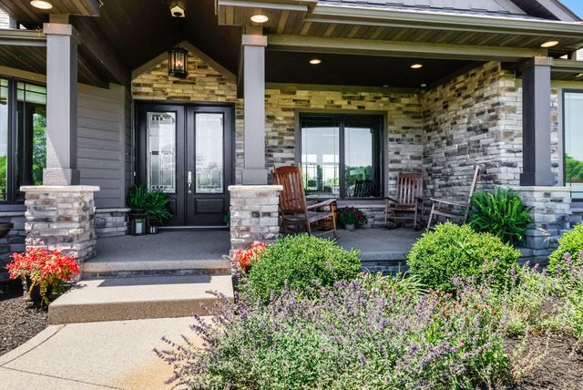 1108 N 350 E, Chesterton, IN 46304