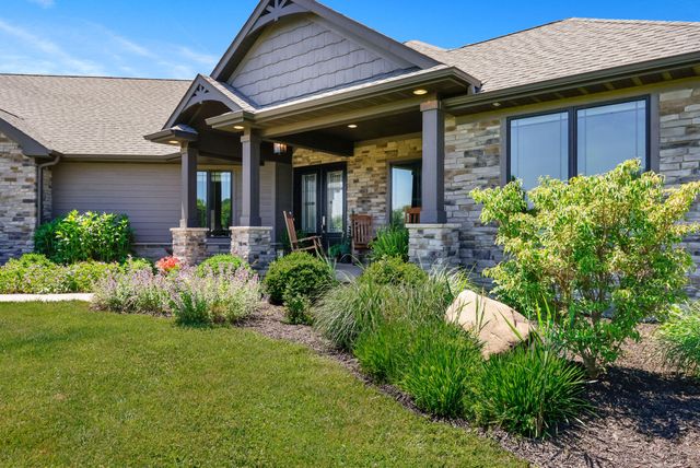 1108 N 350 E, Chesterton, IN 46304