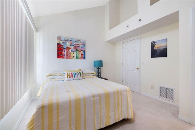 1940 Westminster Circle 7-6, Vero Beach, FL 32966