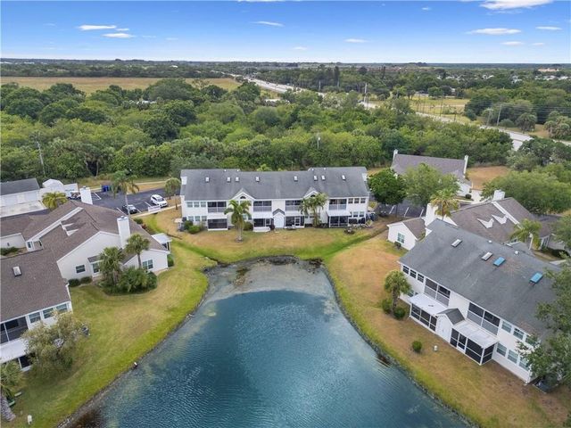 1940 Westminster Circle 7-6, Vero Beach, FL 32966