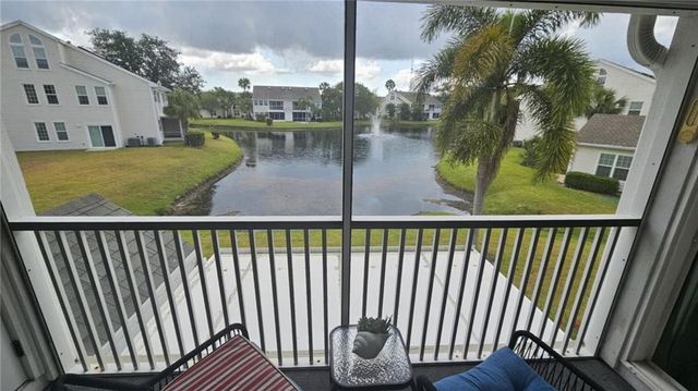 1940 Westminster Circle 7-6, Vero Beach, FL 32966