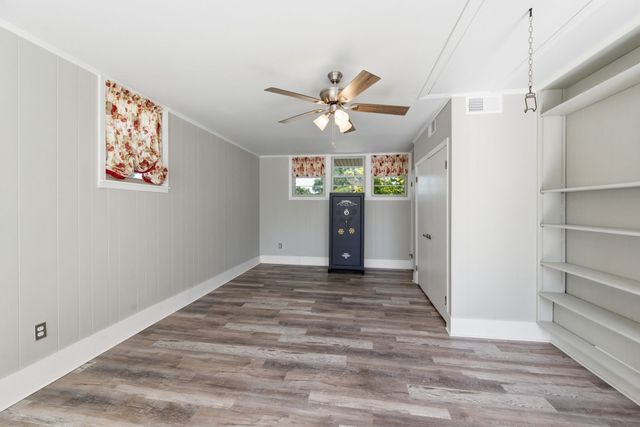210 S Sequoia Dr, Springfield, TN 37172