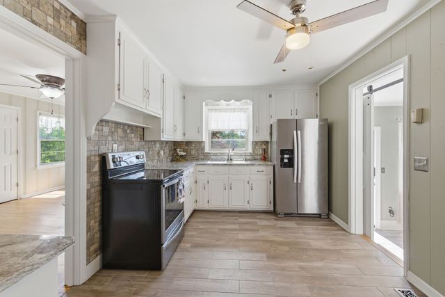 210 S Sequoia Dr, Springfield, TN 37172