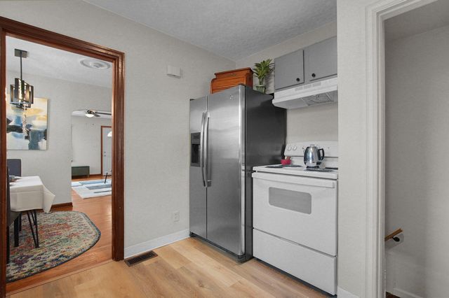 1560 Garling Avenue, Columbus, OH 43223