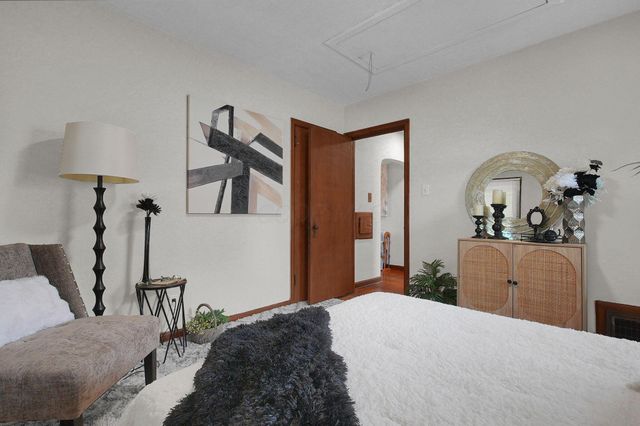 1560 Garling Avenue, Columbus, OH 43223