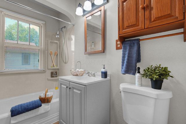 1560 Garling Avenue, Columbus, OH 43223