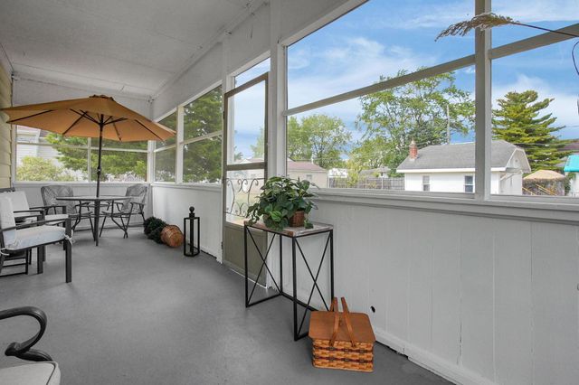 1560 Garling Avenue, Columbus, OH 43223