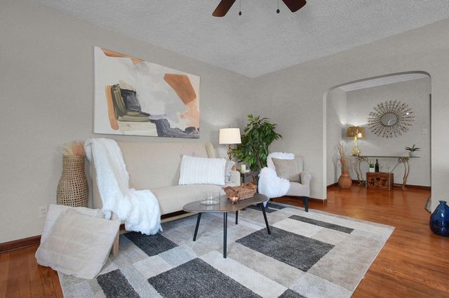 1560 Garling Avenue, Columbus, OH 43223