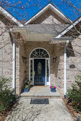 47 Timberwood Drive, Asheville, NC 28806