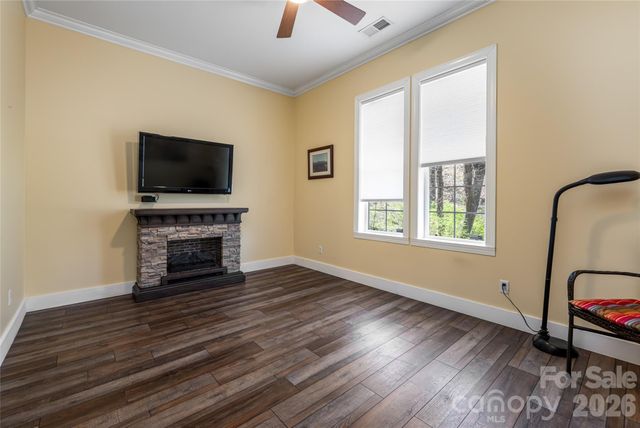 47 Timberwood Drive, Asheville, NC 28806