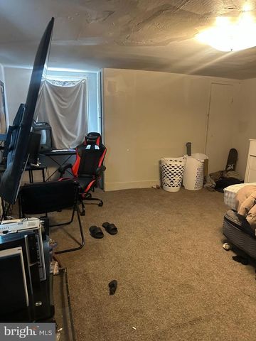 385-387 E BROADWAY, Salem, NJ 08079