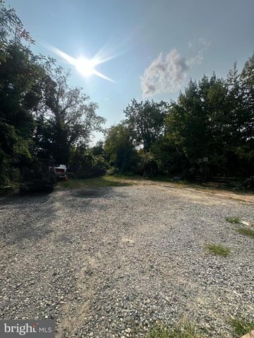 385-387 E BROADWAY, Salem, NJ 08079