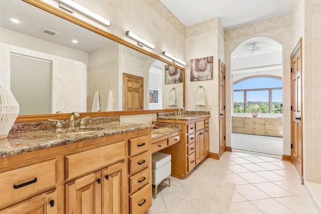194 Crooked Stick PASS, North Prairie, WI 53153