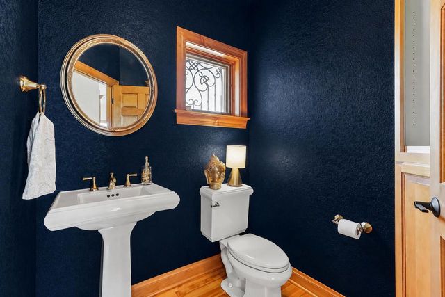 194 Crooked Stick PASS, North Prairie, WI 53153
