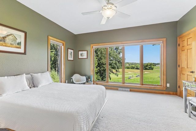 194 Crooked Stick PASS, North Prairie, WI 53153
