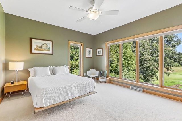 194 Crooked Stick PASS, North Prairie, WI 53153