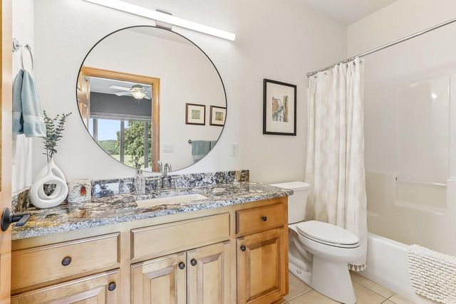 194 Crooked Stick PASS, North Prairie, WI 53153