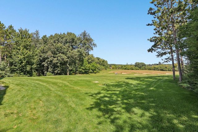 194 Crooked Stick PASS, North Prairie, WI 53153