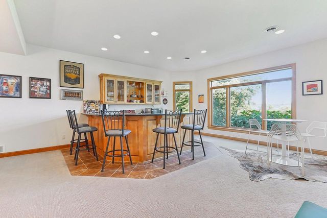 194 Crooked Stick PASS, North Prairie, WI 53153