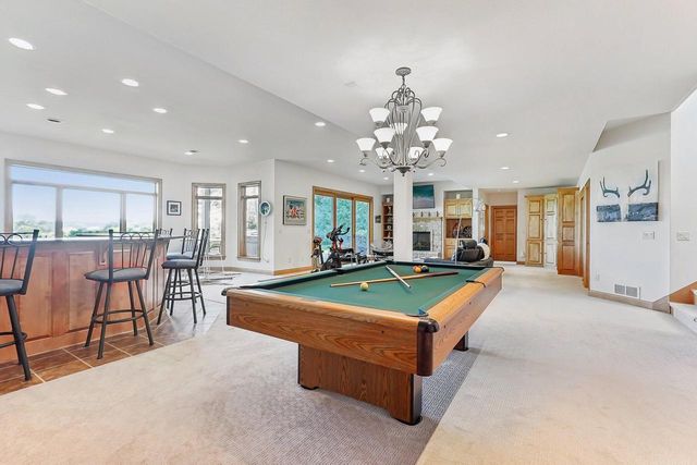 194 Crooked Stick PASS, North Prairie, WI 53153