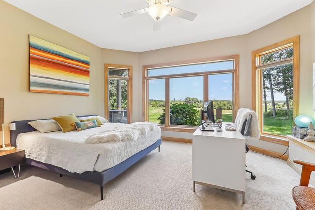 194 Crooked Stick PASS, North Prairie, WI 53153