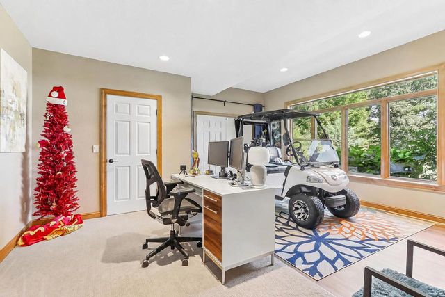 194 Crooked Stick PASS, North Prairie, WI 53153