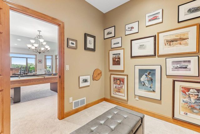 194 Crooked Stick PASS, North Prairie, WI 53153