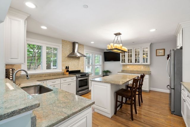 17 Hastings Way 17, Wayland, MA 01778