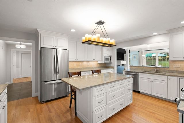 17 Hastings Way 17, Wayland, MA 01778