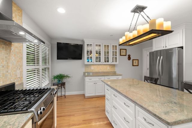 17 Hastings Way 17, Wayland, MA 01778