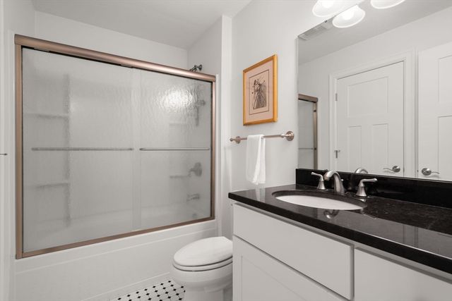 17 Hastings Way 17, Wayland, MA 01778