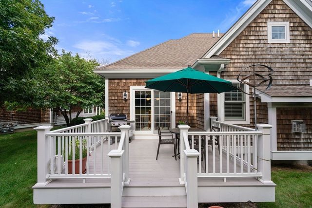 17 Hastings Way 17, Wayland, MA 01778