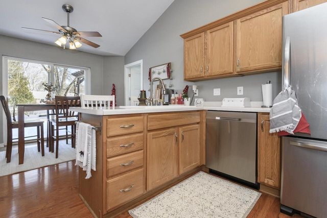 W181N8912 Melanie LANE, Menomonee Falls, WI 53051