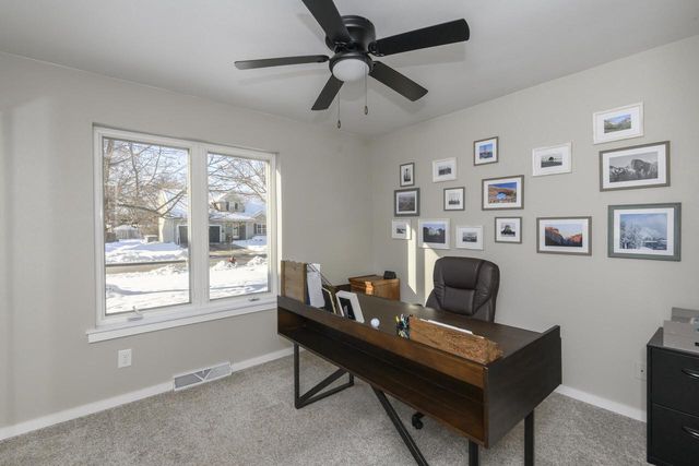 W181N8912 Melanie LANE, Menomonee Falls, WI 53051