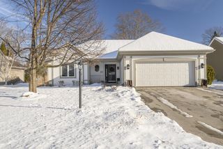 W181N8912 Melanie LANE, Menomonee Falls, WI 53051
