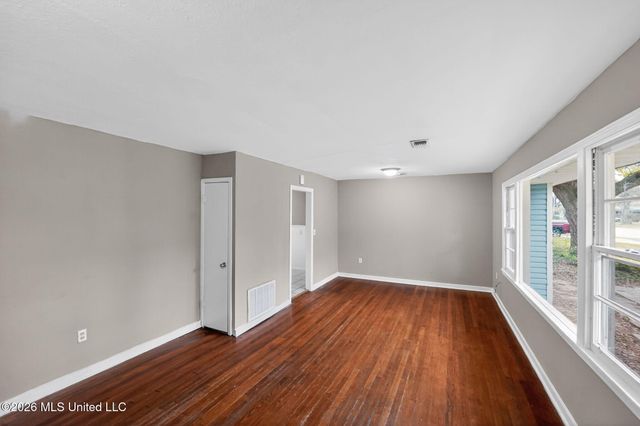 734 Montclair Place, Jackson, MS 39206