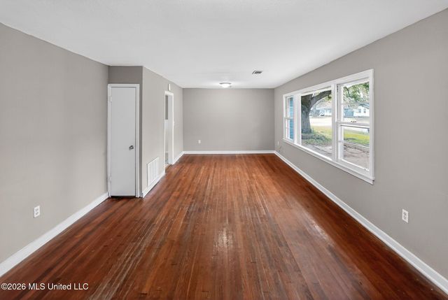 734 Montclair Place, Jackson, MS 39206