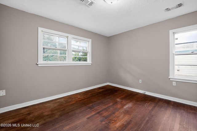 734 Montclair Place, Jackson, MS 39206