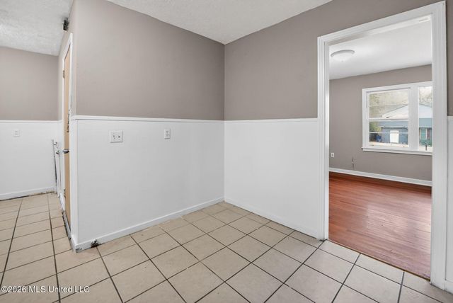 734 Montclair Place, Jackson, MS 39206