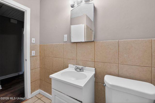 734 Montclair Place, Jackson, MS 39206