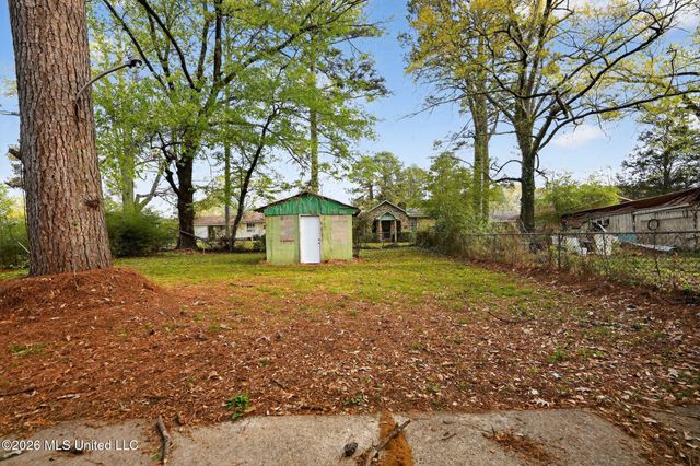 734 Montclair Place, Jackson, MS 39206