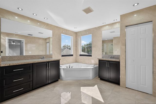 4179 E Cascade Ter, Weston, FL 33332