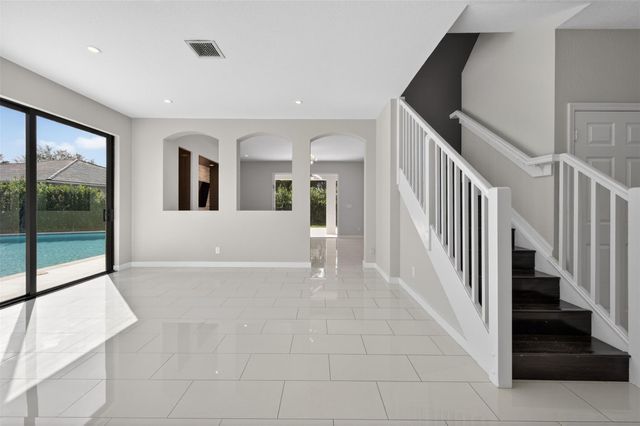 4179 E Cascade Ter, Weston, FL 33332