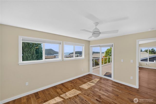 4808 Glasgow Way, Anacortes, WA 98221