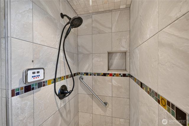 4808 Glasgow Way, Anacortes, WA 98221